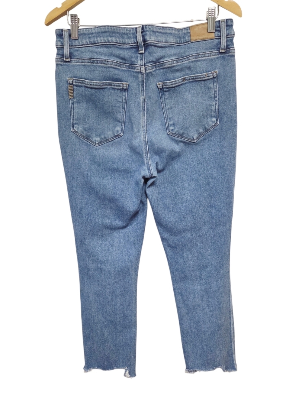 PAIGE Cindy High Rise Raw Hem Jeans Light Wash 32 - Picture 4 of 12